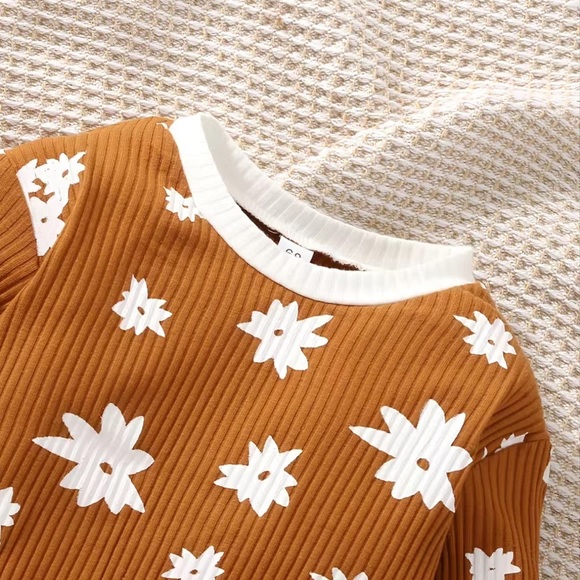 SALE Floral Print Long Sleeve Matching Outfit - Picture 2 of 3